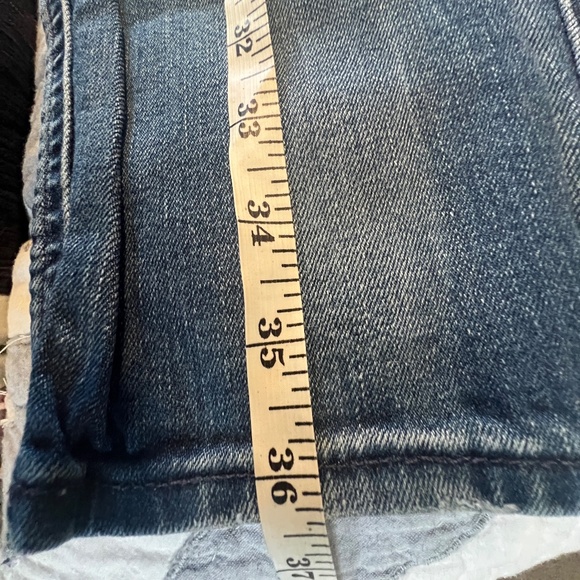 7 For All Mankind Sized 26 Distressed Denim - Picture 8 of 8